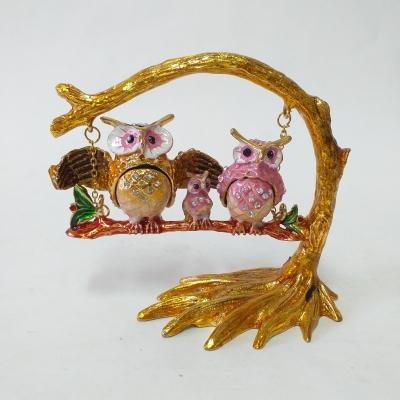 42-162 ΟΙΚΟΓΕΝΕΙΑ ΚΟΥΚΟΥΒΑΓΙΕΣ